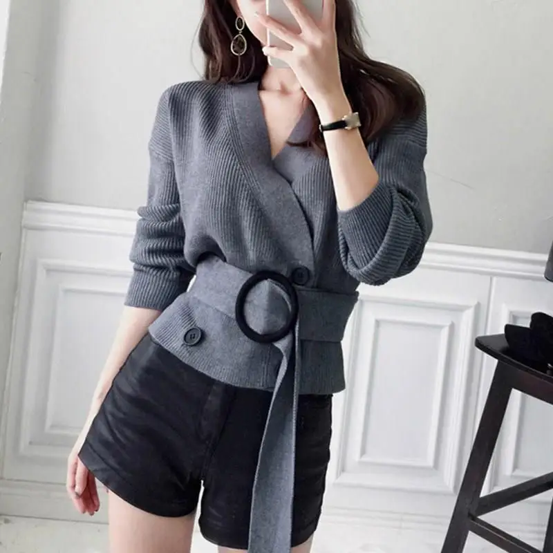 Fall Winter Women Knitted Cardigans Casual Double-Breasted With Belt V Neck Cardigans Sweater Long Sleeve Short Sweaters
Fall Winter Women Knitted Cardigans Casual Double-Breasted With Belt V Neck Cardigans Sweater Long Sleeve Short Sweaters