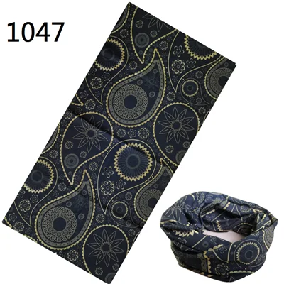 1047