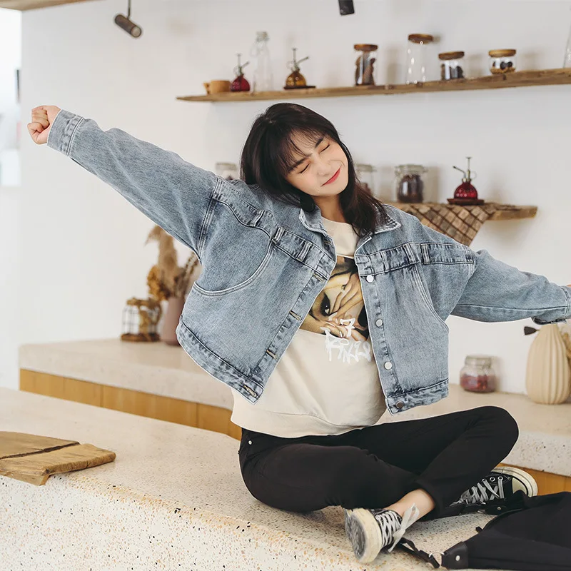 2019 Autumn New Style Washing Retro Button Fold-down Collar Blue Slit Loose-Fit Jeans Coat Women's College Style
2019 Autumn New Style Washing Retro Button Fold-down Collar Blue Slit Loose-Fit Jeans Coat Women's College Style