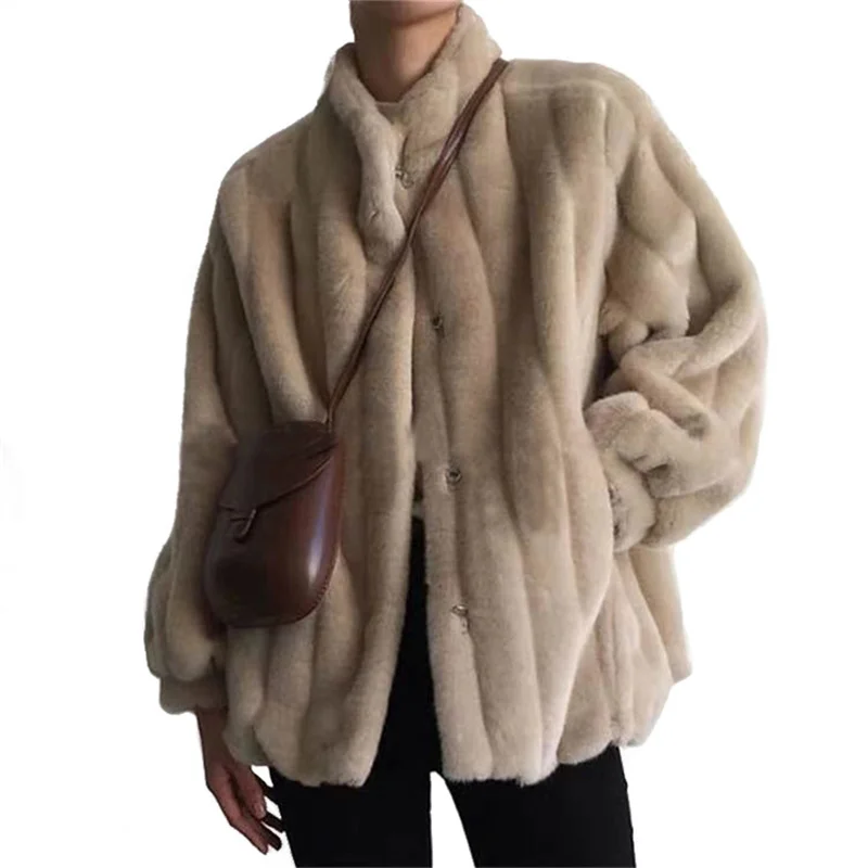 2021 New fashion female coat fashionable velvet mink fur long sleeve white black warm autumn top women winter jacket khaki
2021 New fashion female coat fashionable velvet mink fur long sleeve white black warm autumn top women winter jacket khaki