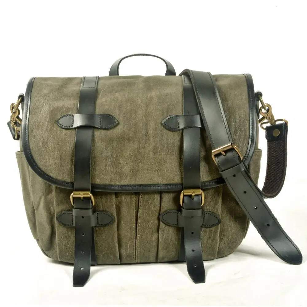 Waxed Canvas Leather Strap Messenger Bag with Camera Liner Retro Camera Bag Men's Travel Locomotive Bag
Waxed Canvas Leather Strap Messenger Bag with Camera Liner Retro Camera Bag Men's Travel Locomotive Bag