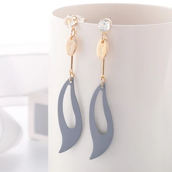 Fashion Willow Leaves Pendant Drop Earring For Women Simple Summer Style Hand Paint Hollow Out Dangle Earring Jewelry For Girl
Fashion Willow Leaves Pendant Drop Earring For Women Simple Summer Style Hand Paint Hollow Out Dangle Earring Jewelry For Girl