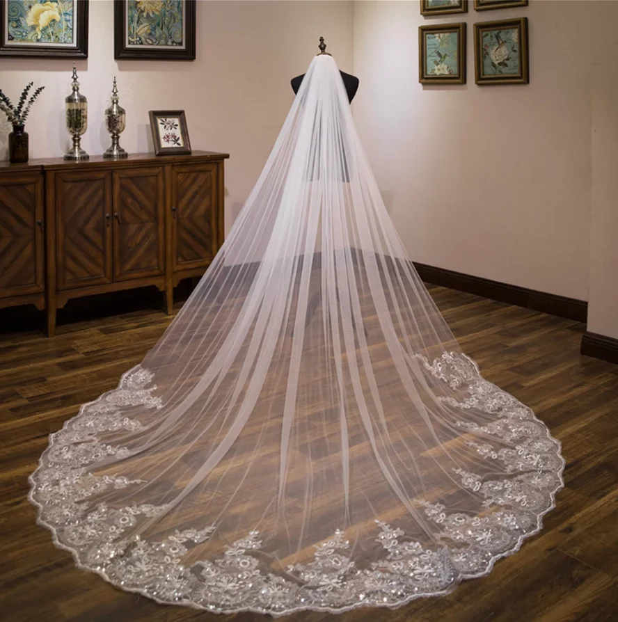 Wedding Veil Lace Edge 4m/5m Long Luxurious Bridal Veil Applique Sequins White/Ivory Veil With Comb Cathedral One-Layer 3Meters
Wedding Veil Lace Edge 4m/5m Long Luxurious Bridal Veil Applique Sequins White/Ivory Veil With Comb Cathedral One-Layer 3Meters