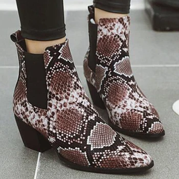Retro Stone pattern Ankle Boots Winter Women Pointed Chelsea Boots England Style Patent Leather High Heel short boots Female 450
Retro Stone pattern Ankle Boots Winter Women Pointed Chelsea Boots England Style Patent Leather High Heel short boots Female 450