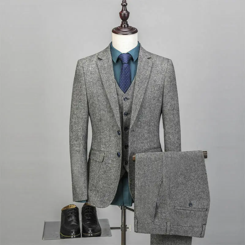 Handsome Latest Design Men's Vintage Suit 3 Pieces Tweed Fleck 2 Button Wool Gray Custom Made Men Suit(Jacket+Pant+Vest)
Handsome Latest Design Men's Vintage Suit 3 Pieces Tweed Fleck 2 Button Wool Gray Custom Made Men Suit(Jacket+Pant+Vest)