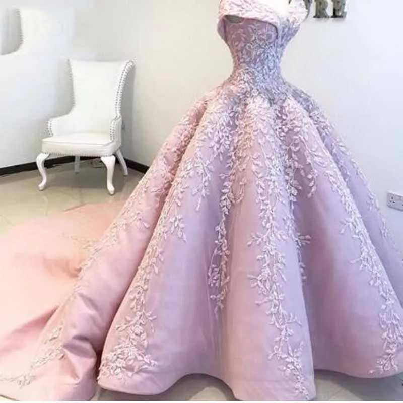 Vestido De Festa Dubai Off Shoulder Evening Dresses Pink Floor Length New Arabic Applique Formal Prom Dresses Abendkleider
Vestido De Festa Dubai Off Shoulder Evening Dresses Pink Floor Length New Arabic Applique Formal Prom Dresses Abendkleider