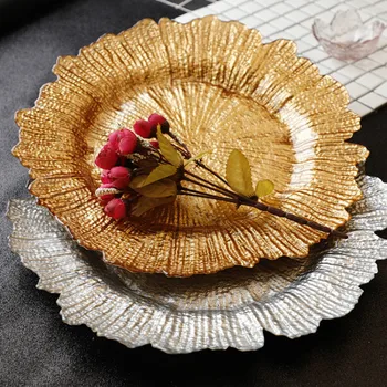 Snowflake Shape Glass Storage Tray European Style Plating Gold Lace Fruit Snacks Dessert Tray Kitchen Accessories Organization
Snowflake Shape Glass Storage Tray European Style Plating Gold Lace Fruit Snacks Dessert Tray Kitchen Accessories Organization