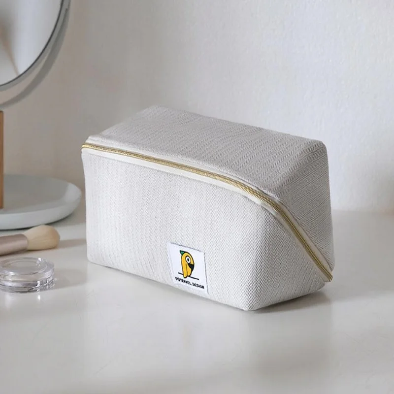 Fashion Cosmetic Case Outer Linen Fabric Makeup Case Inner Waterproof Fabric Large Capacity Toiletry Bag Cosmetic Bag 2Pack Sale
Fashion Cosmetic Case Outer Linen Fabric Makeup Case Inner Waterproof Fabric Large Capacity Toiletry Bag Cosmetic Bag 2Pack Sale