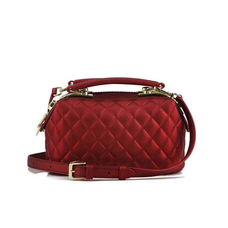2019 New Matte Rhombic Double-handle Jelly Bags Famous Designer High Quality Women Purse and Handbags Shoulder Messenger Bags
2019 New Matte Rhombic Double-handle Jelly Bags Famous Designer High Quality Women Purse and Handbags Shoulder Messenger Bags