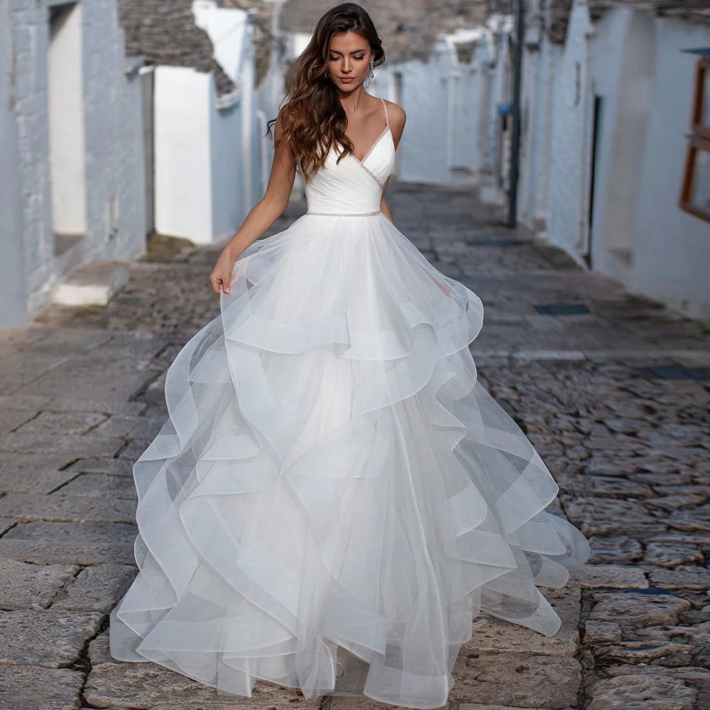 

Elegant Spaghetti Straps A-line Wedding Dresses Backless Robe de Mariage Delicate Beaded Ruffles Bridal Gown