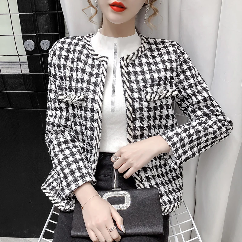 2020 New Autumn Winter Black White Plaid Jacket Coat Women Fashion Long Sleeve Tweed Weave Casual O-Neck Outwear Tops
2020 New Autumn Winter Black White Plaid Jacket Coat Women Fashion Long Sleeve Tweed Weave Casual O-Neck Outwear Tops