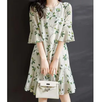 2020 New Bell Sleeve Silk Dress Women's Hipster round Neck Fishtail Midi Printed Slim Skirt
2020 New Bell Sleeve Silk Dress Women's Hipster round Neck Fishtail Midi Printed Slim Skirt