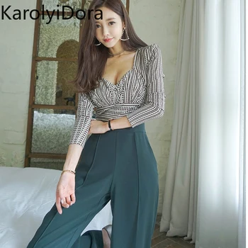 High Quality 2020 Spring new Korean OL temperament fashion V-neck print bottoming shirt waist wide leg pants trousers suit
High Quality 2020 Spring new Korean OL temperament fashion V-neck print bottoming shirt waist wide leg pants trousers suit