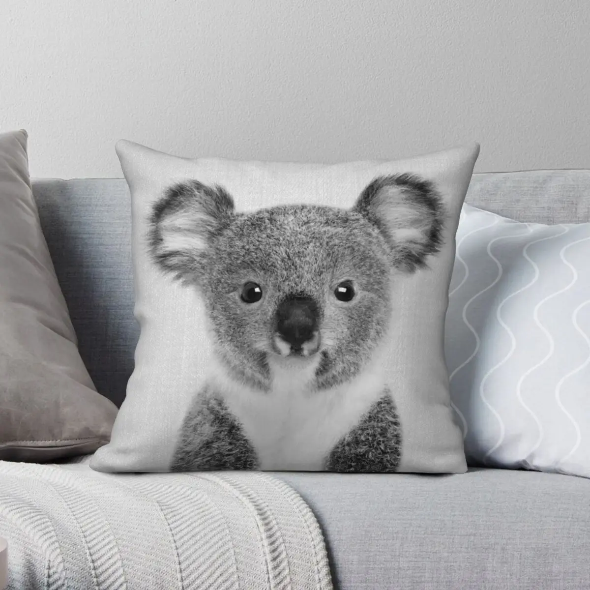 Чехол для детской Квадратной Подушки Koala, чехлы из полиэстера и льна и бархата, креативные декоративные чехлы на молнии для диванной подушки, сиденья
Чехол для детской Квадратной Подушки Koala, чехлы из полиэстера и льна и бархата, креативные декоративные чехлы на молнии для диванной подушки, сиденья