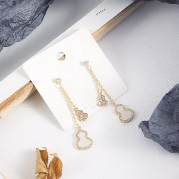 Earrings S925 Silver South Korea High Grade Sense Full of Crystals Gourd Elegant Long Tassels Earrings Online Celebrity Simple E
Earrings S925 Silver South Korea High Grade Sense Full of Crystals Gourd Elegant Long Tassels Earrings Online Celebrity Simple E