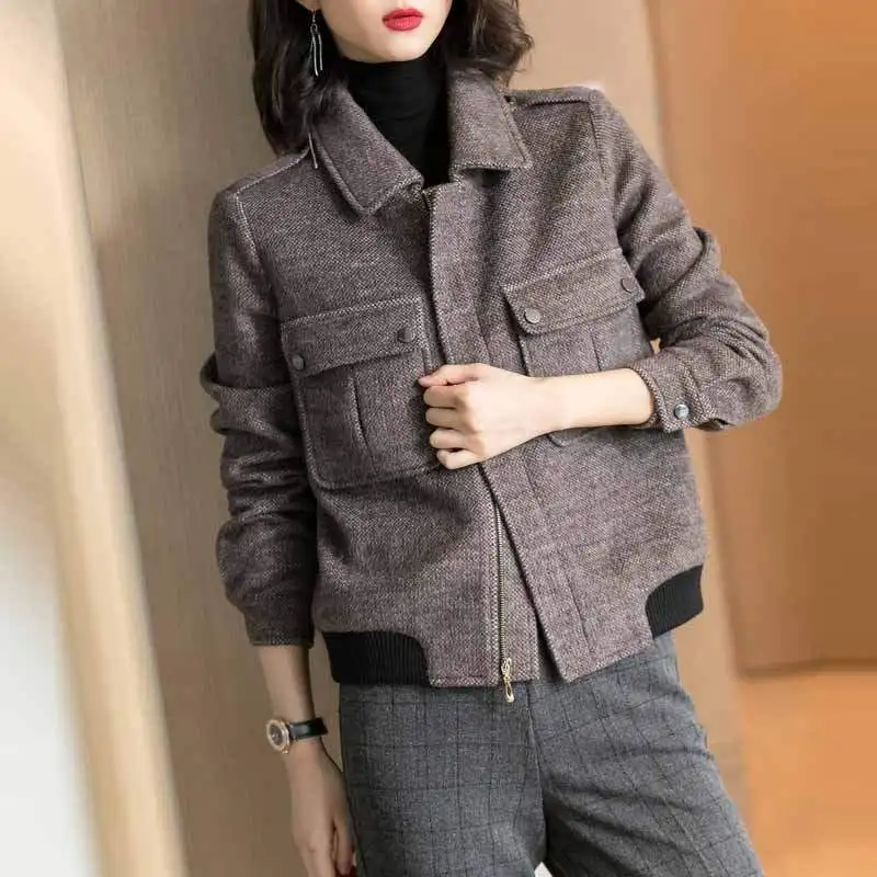 2019 Winter New Style Fashion Men's Lightweight Jackets Versatile Workwear Elegant Overcoat Versatile Trend Short Woolen Jacket
2019 Winter New Style Fashion Men's Lightweight Jackets Versatile Workwear Elegant Overcoat Versatile Trend Short Woolen Jacket