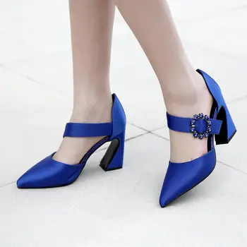 JOUIR TALONS 2020 Brand Design Silk Women Sandals Strange Style Heels Pointed Toe Crystal Pumps Summer Party Woman Shoes
JOUIR TALONS 2020 Brand Design Silk Women Sandals Strange Style Heels Pointed Toe Crystal Pumps Summer Party Woman Shoes