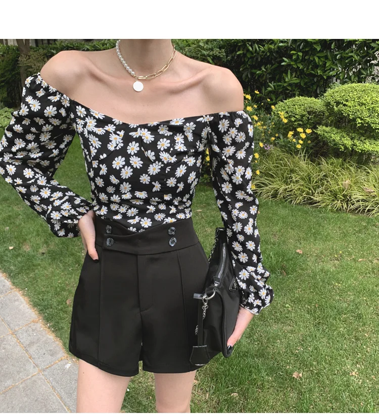 Summer Print Daisy Blouse Slash Neck Lantern Long Sleeves Women Shirts Puff Sleeves Short Clothing Casual Elegant Fashion Korean
Summer Print Daisy Blouse Slash Neck Lantern Long Sleeves Women Shirts Puff Sleeves Short Clothing Casual Elegant Fashion Korean
