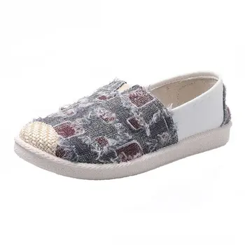 Women's fashion Flat shoes Lazy's espadrilles Women's canvas shoes girl loafers espadrilles Women Flats shoes size 35-40
Women's fashion Flat shoes Lazy's espadrilles Women's canvas shoes girl loafers espadrilles Women Flats shoes size 35-40