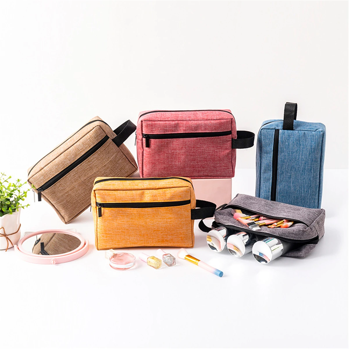 Women Makeup Bag Solid Color Multi-function Waterproof Cosmetic Bag Handle Portable Travelling Storage Bags
Women Makeup Bag Solid Color Multi-function Waterproof Cosmetic Bag Handle Portable Travelling Storage Bags