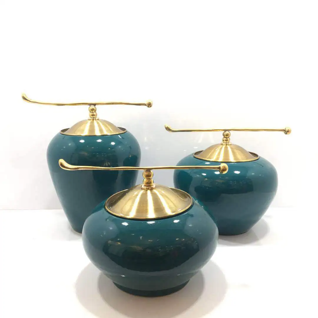 New Chinese Style Vase Modern Model Room High Temperature Ceramic Pots Ceramic Ornament European Style Fine Copper Cover Handle
New Chinese Style Vase Modern Model Room High Temperature Ceramic Pots Ceramic Ornament European Style Fine Copper Cover Handle