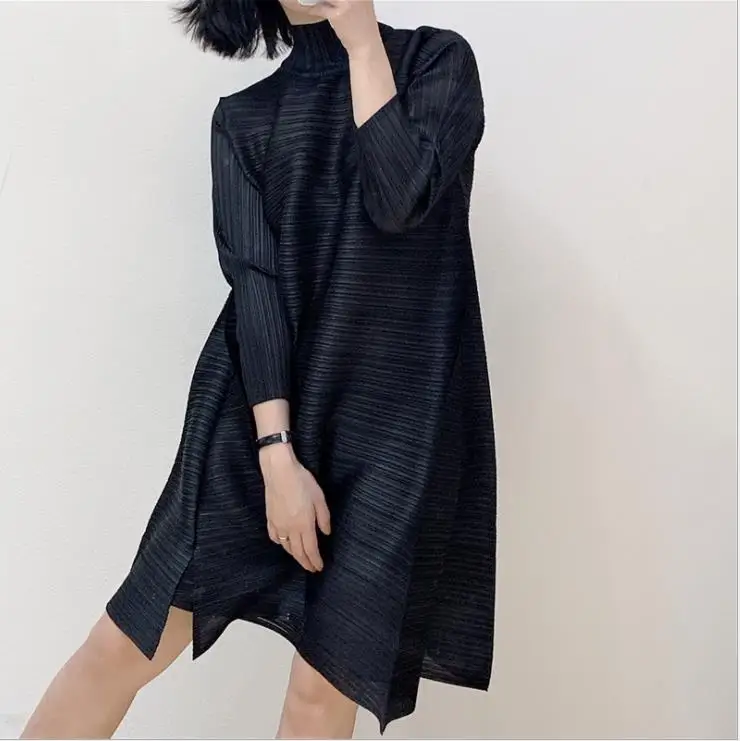 Autumn and winter new Miyake pleated dress loose large size high collar long sleeve A-line dress free shipping
Autumn and winter new Miyake pleated dress loose large size high collar long sleeve A-line dress free shipping