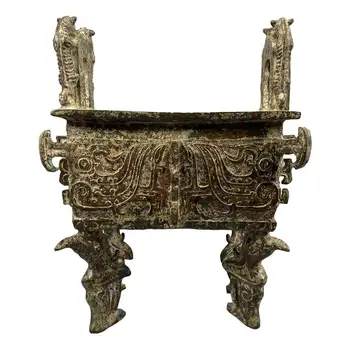 LaoJunLu Fang Ding Weighs 3.06 Kg Imitation antique bronze masterpiece collection of solitary Chinese traditional style jewelry
LaoJunLu Fang Ding Weighs 3.06 Kg Imitation antique bronze masterpiece collection of solitary Chinese traditional style jewelry