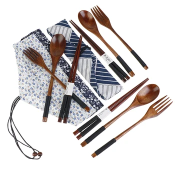 1 Set Portable Tableware Wooden Cutlery Sets with Natural Spoon Fork Chopsticks Travel Gift Dinnerware Suit with Cloth bag
1 Set Portable Tableware Wooden Cutlery Sets with Natural Spoon Fork Chopsticks Travel Gift Dinnerware Suit with Cloth bag