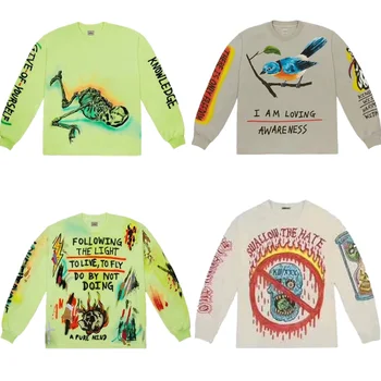 Kanye West Kids See Ghosts Graffiti Men Long Tee 19ss Summer Style T shirt Hip-hop Fashion Magpie Streetwear t-shirt 
Kanye West Kids See Ghosts Graffiti Men Long Tee 19ss Summer Style T shirt Hip-hop Fashion Magpie Streetwear t-shirt