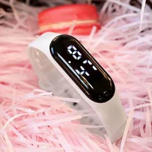 Student Gift Led Bracelet Watch Button Children's Male and Female Students Exercise New Gift Electronic Watch
Student Gift Led Bracelet Watch Button Children's Male and Female Students Exercise New Gift Electronic Watch