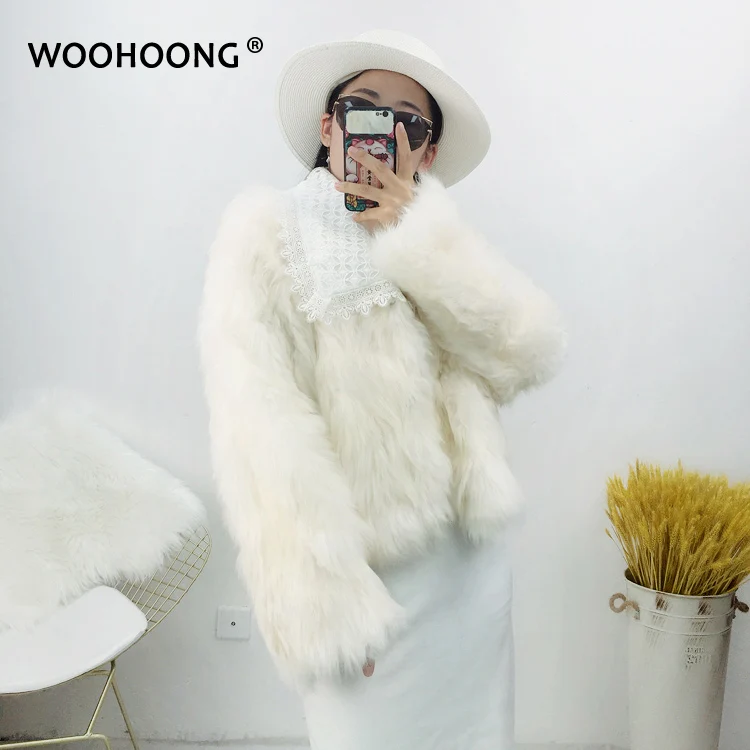 Real Fur Wool Coat Women Short Lace Collar Wool Jacket Sheep Shearing Overcoat Warm Jacket Natural Wool Lamb Long sleeve
Real Fur Wool Coat Women Short Lace Collar Wool Jacket Sheep Shearing Overcoat Warm Jacket Natural Wool Lamb Long sleeve