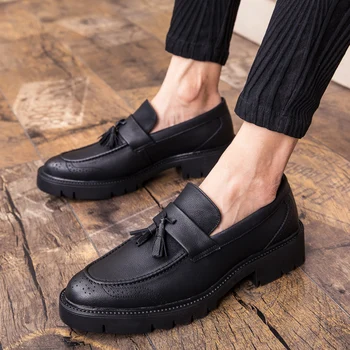 

Oxfords Men Shoes Fashion Split Leather Casual Flat Tassels Slip-On Driver Formal Loafers Round Toe Moccasin Wedding Shoes