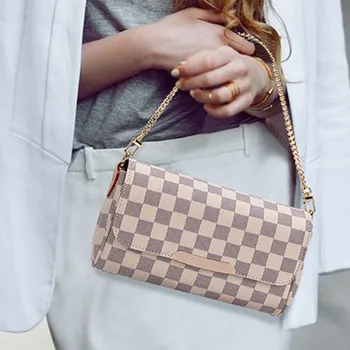 Plaid Shoulder Bag for Women 2020 Small Crossbody Bag with Chain Messenger Handbag Luxury Designer Purses and Handbags Female 
Plaid Shoulder Bag for Women 2020 Small Crossbody Bag with Chain Messenger Handbag Luxury Designer Purses and Handbags Female