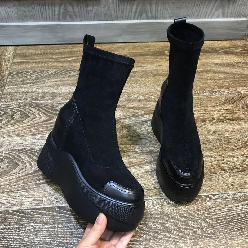 2020 European Station New Autumn and Winter Platform Boots Elevator Elastic Martens Single Women's Boots Fashion platform shoes
2020 European Station New Autumn and Winter Platform Boots Elevator Elastic Martens Single Women's Boots Fashion platform shoes