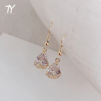 Luxurious glittering lace Crystal Drop Earrings Fashion temperament party Queen's Earrings lady's earhook
Luxurious glittering lace Crystal Drop Earrings Fashion temperament party Queen's Earrings lady's earhook