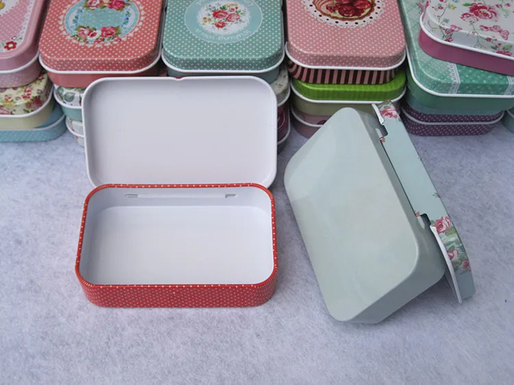 1PC-Vintage-Flower-Printing-Mini-Tin-Box-for-Jewelry-Wedding-Favor-Metal-Candy-Box-Decorative-Storage (2)