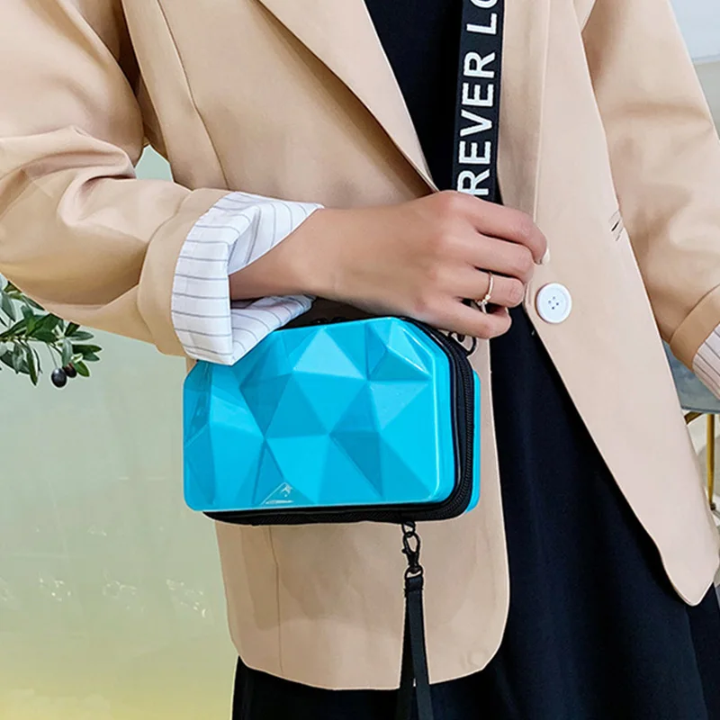 Hexagon Diamond Women Handbags Abs High Quality Clutches Fashion Geometric Mini Party Black Evening Purse Chic Shoulder Bags
Hexagon Diamond Women Handbags Abs High Quality Clutches Fashion Geometric Mini Party Black Evening Purse Chic Shoulder Bags