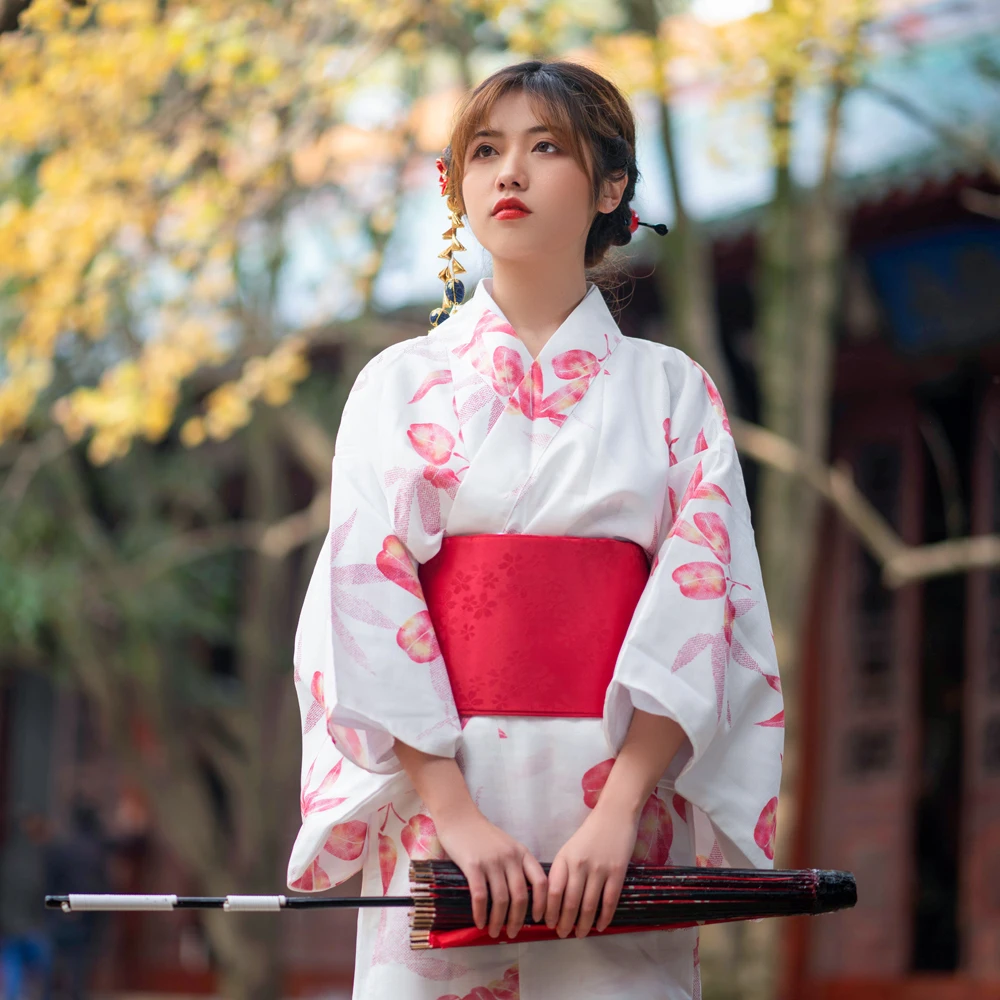 Женское кимоно с цветочным принтом традиционное японское летнее для