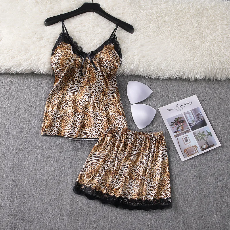 Summer Sexy Pajamas Women Camisole Shorts Lace Sleepwear XXL Large Size Home Wear Leopard Female Silk Like Soft Satin Homesuit
Summer Sexy Pajamas Women Camisole Shorts Lace Sleepwear XXL Large Size Home Wear Leopard Female Silk Like Soft Satin Homesuit
