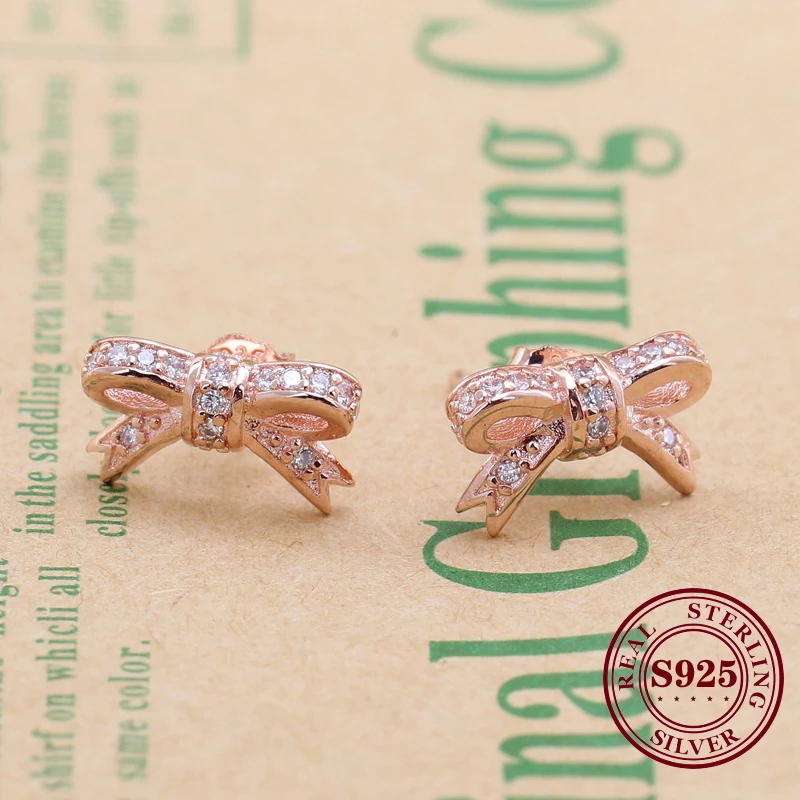 Original 925 Sterling Silver Bow Earrings Temperament Versatile Rose Gold Bow Earrings Pan Earring For Women Gift Jewelry
Original 925 Sterling Silver Bow Earrings Temperament Versatile Rose Gold Bow Earrings Pan Earring For Women Gift Jewelry