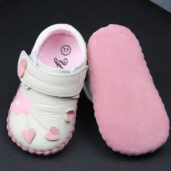 New men and baby shoes spring and autumn models infant leather cartoon printing children's casual shoes toddler shoes 
New men and baby shoes spring and autumn models infant leather cartoon printing children's casual shoes toddler shoes