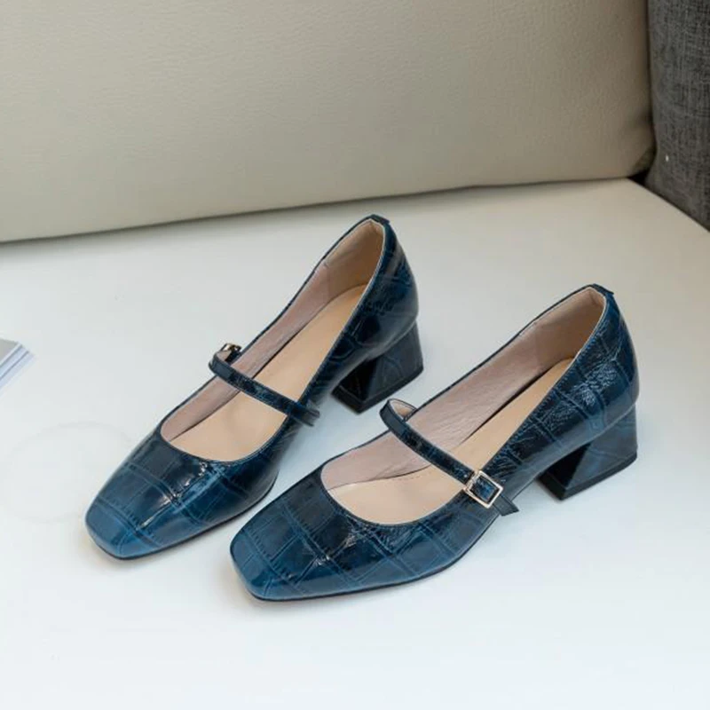 ZETMTC British women shoes Spring 2020 low-top shoes shallow mouth Mary Jane shoes mid-heel fashion retro blue high heels 5cm
ZETMTC British women shoes Spring 2020 low-top shoes shallow mouth Mary Jane shoes mid-heel fashion retro blue high heels 5cm