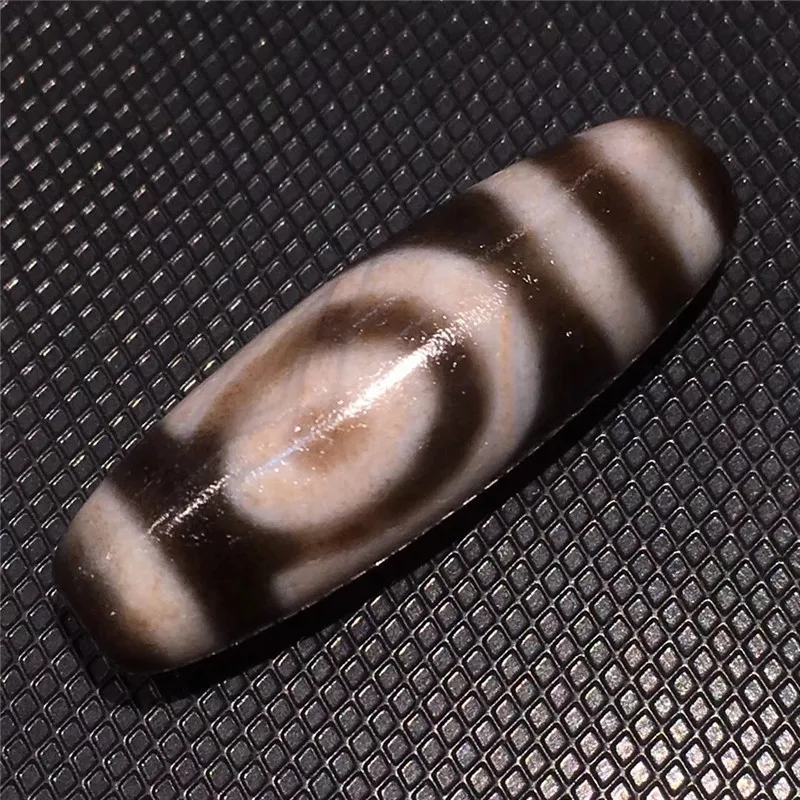 191001-2 Tibetan Magic 2 eyes Patterns Natural Agate 12mmx37mm Dzi Beads Stone with Cinnabar spots High quality
191001-2 Tibetan Magic 2 eyes Patterns Natural Agate 12mmx37mm Dzi Beads Stone with Cinnabar spots High quality