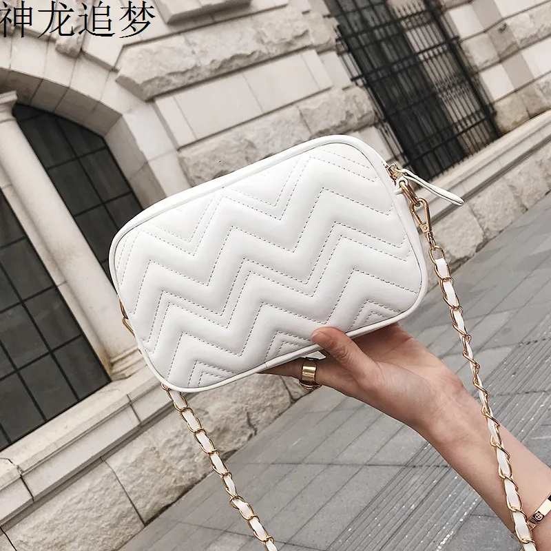 Leather Crossbody Bags For Women 2020 Luxury Handbags Designer Ladies Hand Thread Shoulder Messenger Bag Sac A Main Female Sling
Leather Crossbody Bags For Women 2020 Luxury Handbags Designer Ladies Hand Thread Shoulder Messenger Bag Sac A Main Female Sling