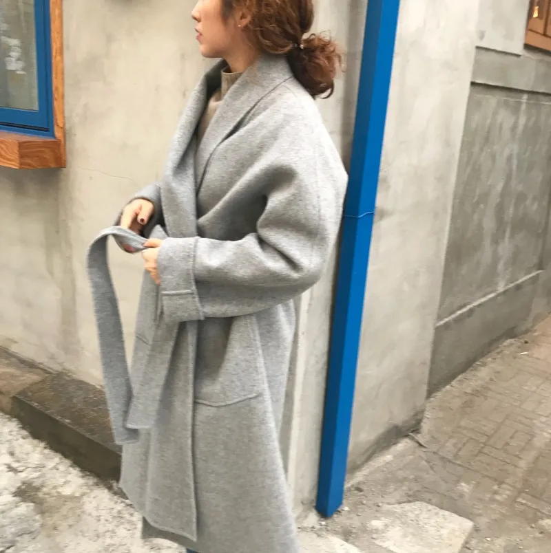 Korean Women Long Woolen Coat with Pockets Plus Size Full Sleeve Turn Down Collar Casual Ladies Autumn Winter Overcoat
Korean Women Long Woolen Coat with Pockets Plus Size Full Sleeve Turn Down Collar Casual Ladies Autumn Winter Overcoat