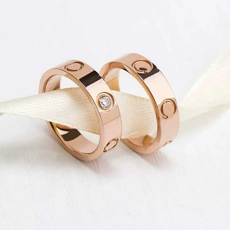 Luxury Famous Brand Titanium Steel Horizontal Love Ring Stone Classical Fashion Women Men Carter Pulseira Gift Party
Luxury Famous Brand Titanium Steel Horizontal Love Ring Stone Classical Fashion Women Men Carter Pulseira Gift Party