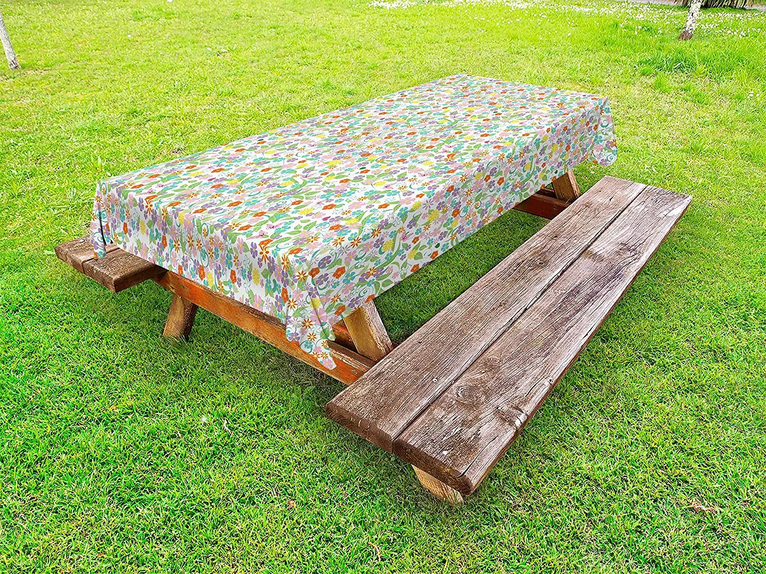 Spring Outdoor Tablecloth Ornamental Wild Summer Flowers Illustration with a Monarch Butterfly Detail Decor Table Cover | Дом и сад