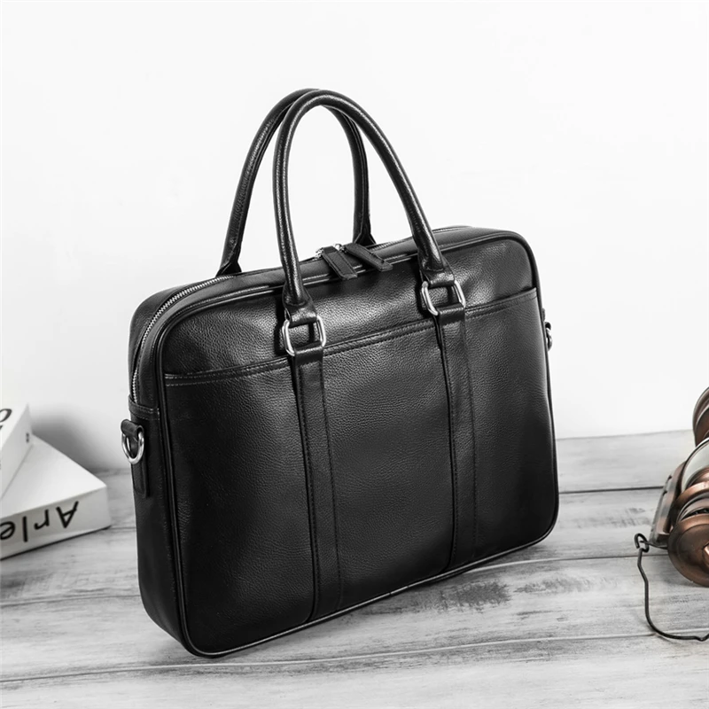 2020 new one-shouldered men cross-body handbag leisure briefcase business hand bag large capacity business man bag
2020 new one-shouldered men cross-body handbag leisure briefcase business hand bag large capacity business man bag