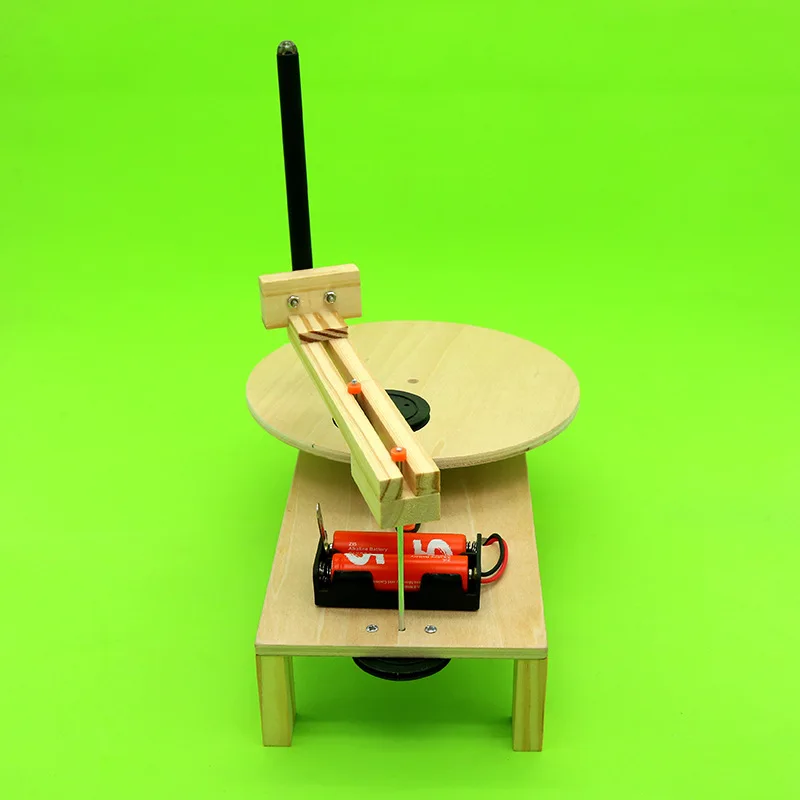 DIY Science And Technology Small Drawing Children Electric Drawing Machine Maker Small Invention Unisex Assembled Physical Toy M
DIY Science And Technology Small Drawing Children Electric Drawing Machine Maker Small Invention Unisex Assembled Physical Toy M
