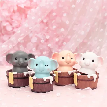 1PC Cute Cartoon Elephant Shaking Head Toy Car Ornaments Auto Interior Decorations Mini Bathing Elephant Home Decor: 8*8*10cm 
1PC Cute Cartoon Elephant Shaking Head Toy Car Ornaments Auto Interior Decorations Mini Bathing Elephant Home Decor: 8*8*10cm